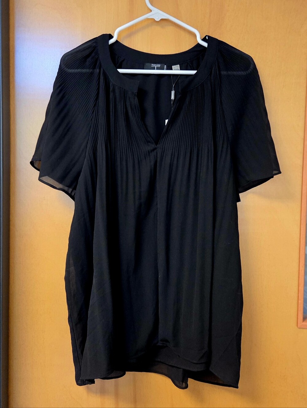 Tahari Black Pleated V-Neck Short Sleeve Blouse